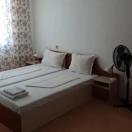 майстор костадин - 1878 3* Obzor