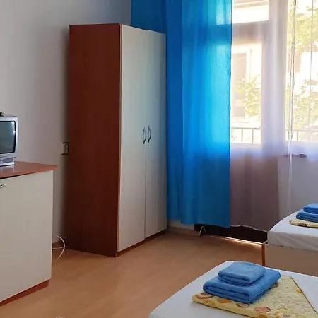 майстор костадин - 1878 Pensiune