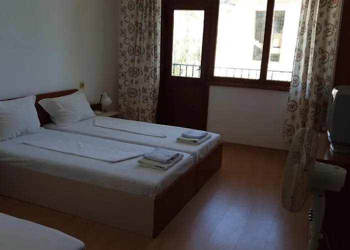 майстор костадин - 1878 招待所 3*