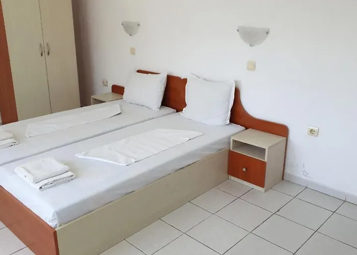 招待所 майстор костадин - 1878 3*