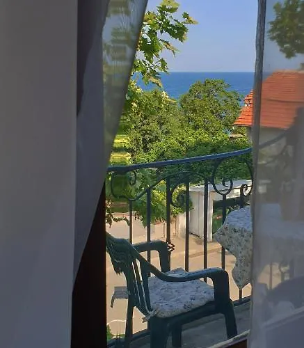 майстор костадин - 1878 招待所 奥布佐尔